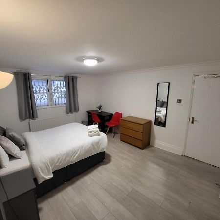 Cosy Apartment By Clapham South Underground! 伦敦 外观 照片