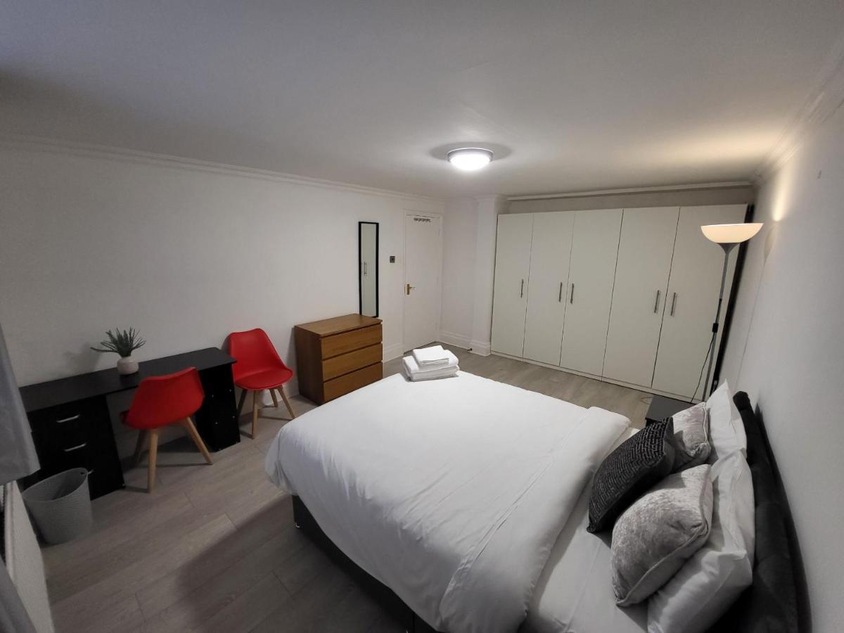 Cosy Apartment By Clapham South Underground! 伦敦 外观 照片